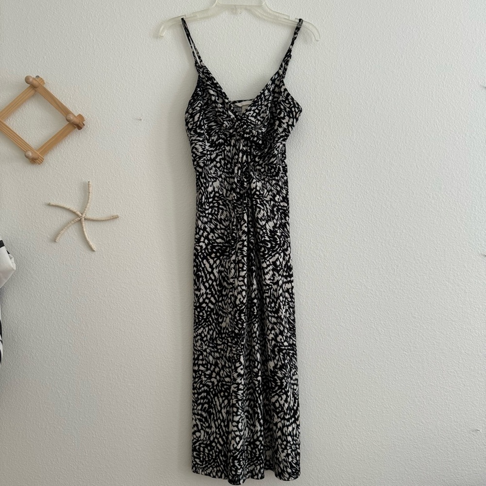 H&M Black and White Patterned Midi Dress